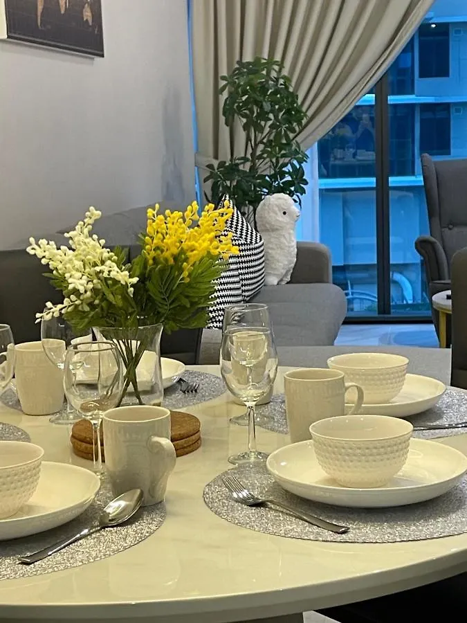 Eaton Residences Klcc By Romeo Bnb クアラルンプール 0*,