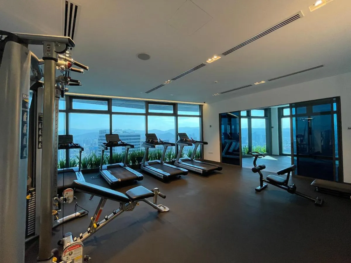 Eaton Residences Klcc By Romeo Bnb クアラルンプール アパート