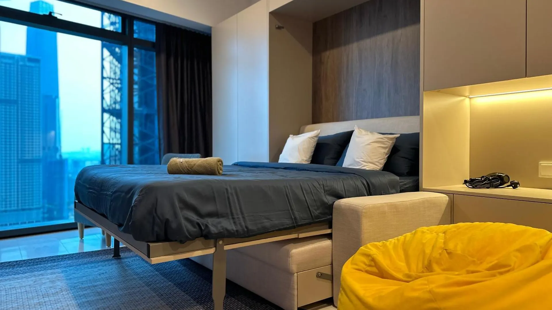 Eaton Residences Klcc By Romeo Bnb クアラルンプール アパート