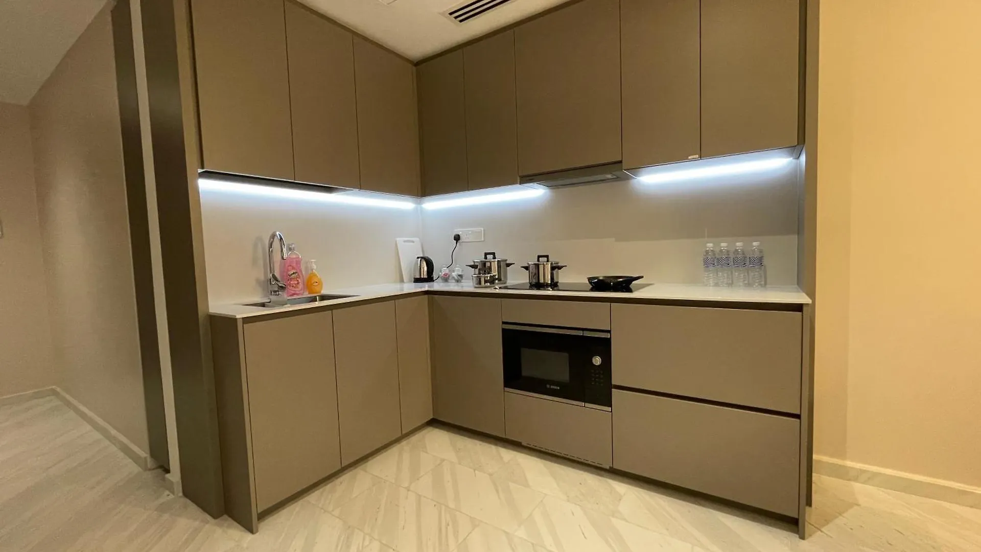 Eaton Residences Klcc By Romeo Bnb クアラルンプール